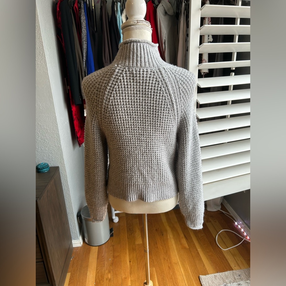 American Eagle Outfitters Gray Turtleneck Chunky Knit Sweater in Women's XS - Picture 4 of 6